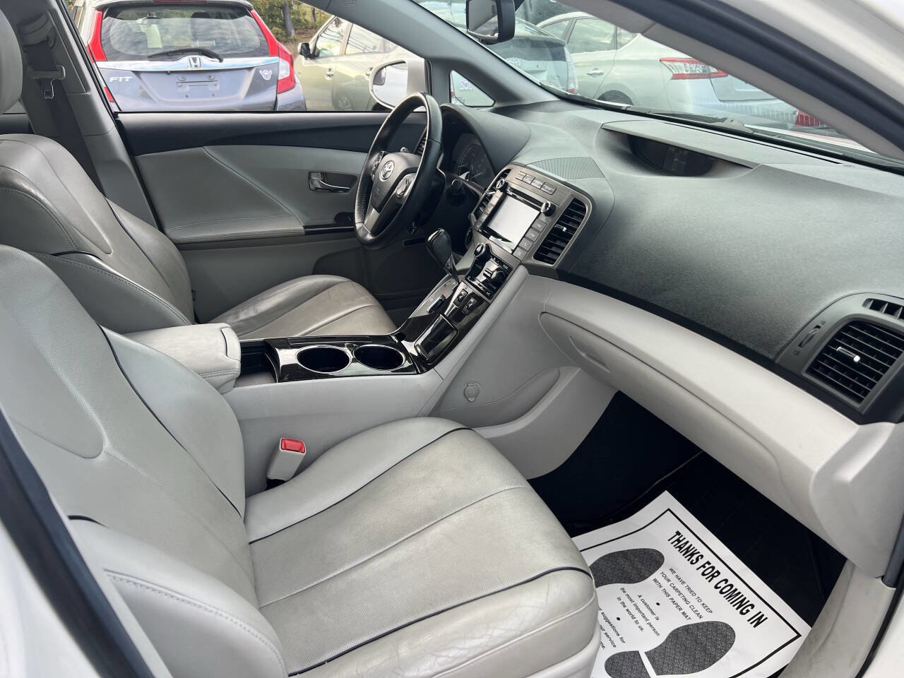 Used 2015 Toyota Venza XLE w/ XLE Premium Package image 10