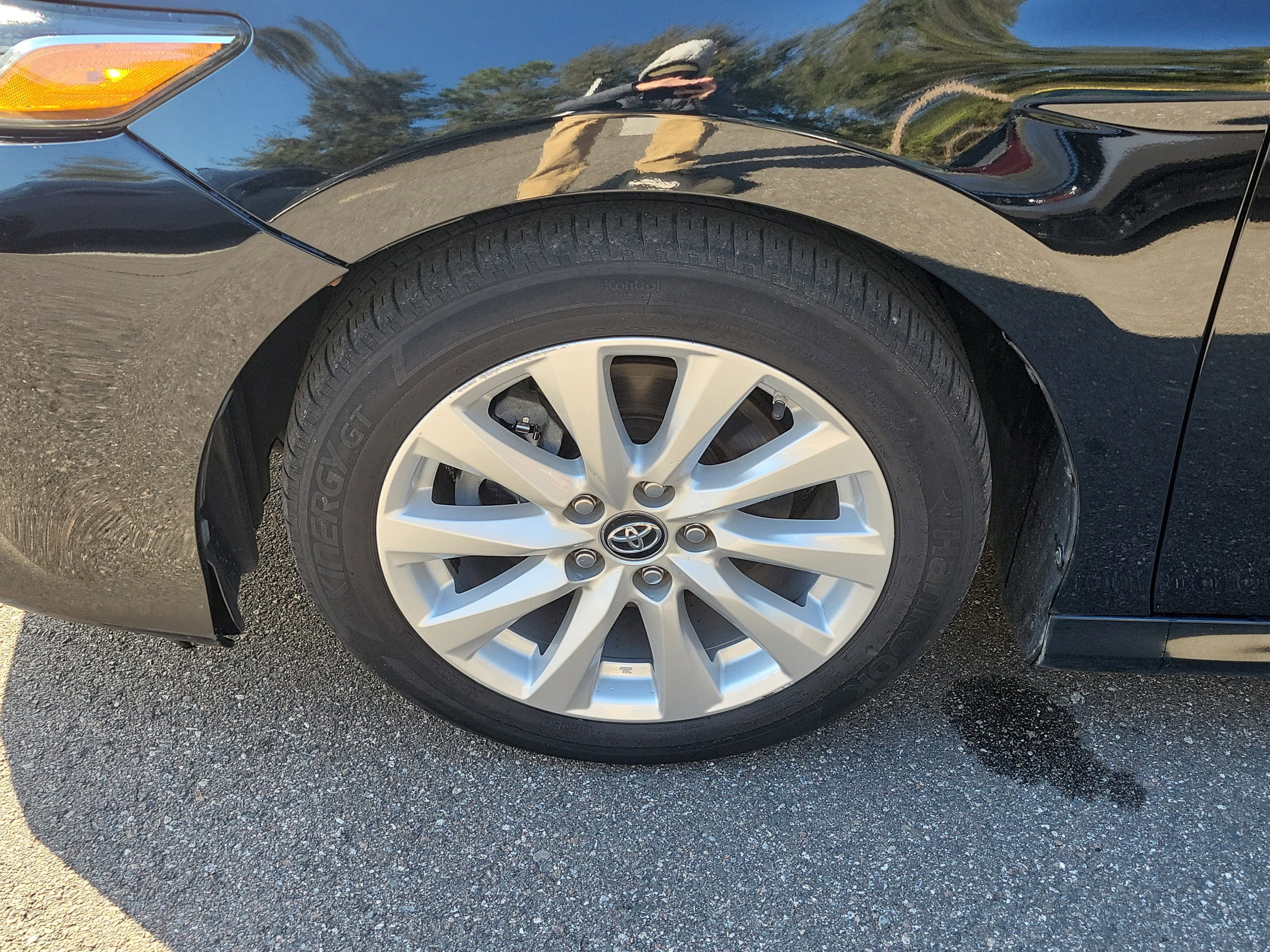 Used 2018 Toyota Camry LE image 34