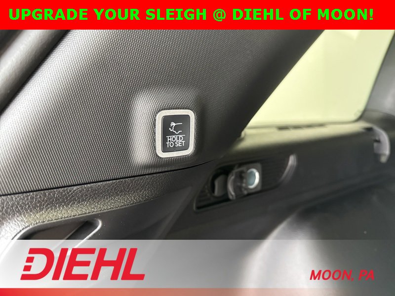 New 2025 Jeep Grand Cherokee Limited w/ Trailer Tow Package image 11