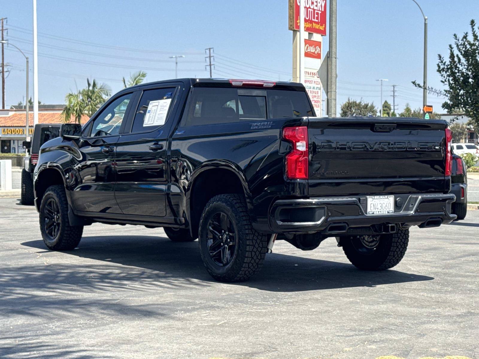 Used 2026 Chevrolet Silverado 1500 LT Trail Boss w/ LT Trail Boss Premium Package AWD/4WD image 7