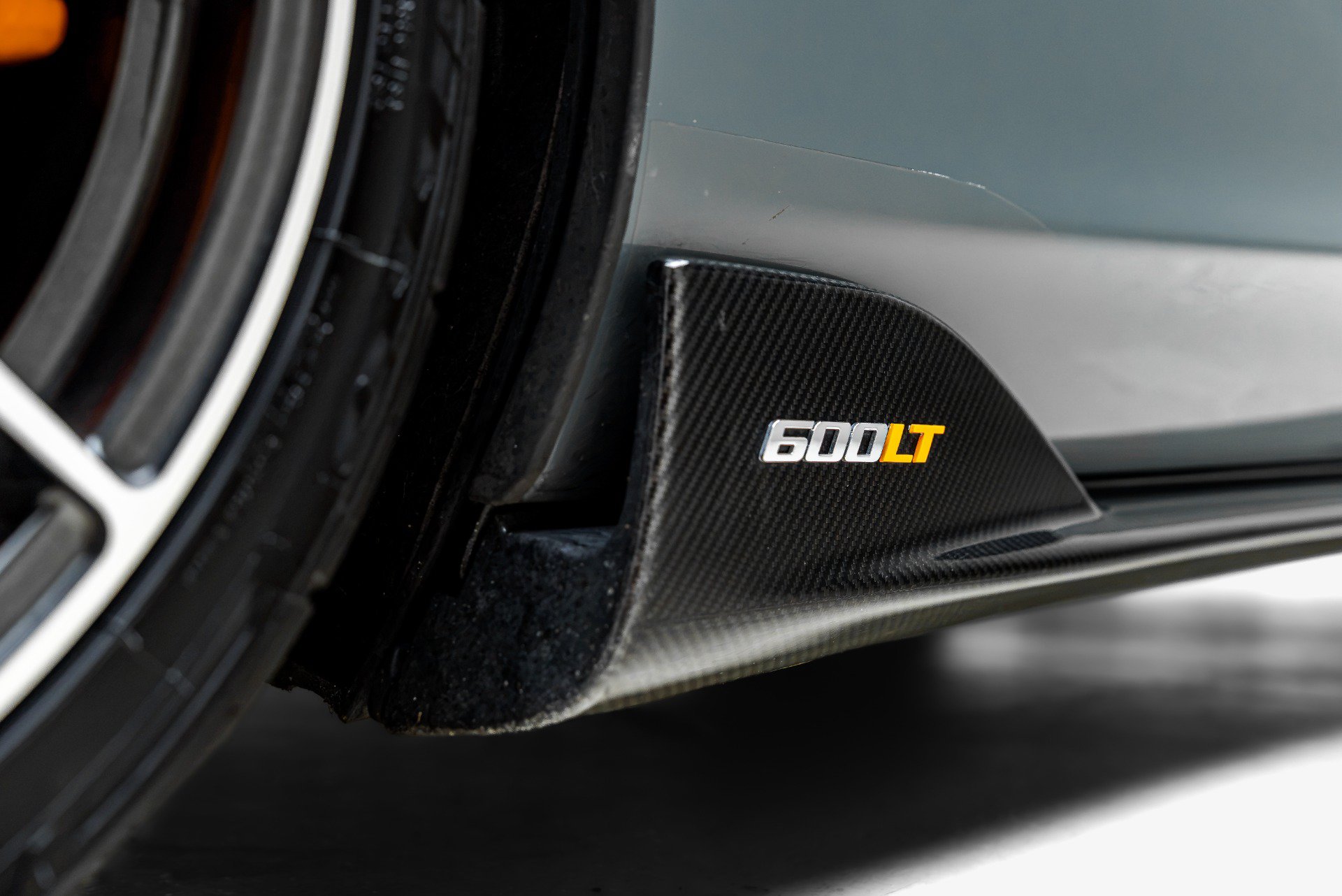 Used 2020 McLaren 600LT Spider RWD image 30