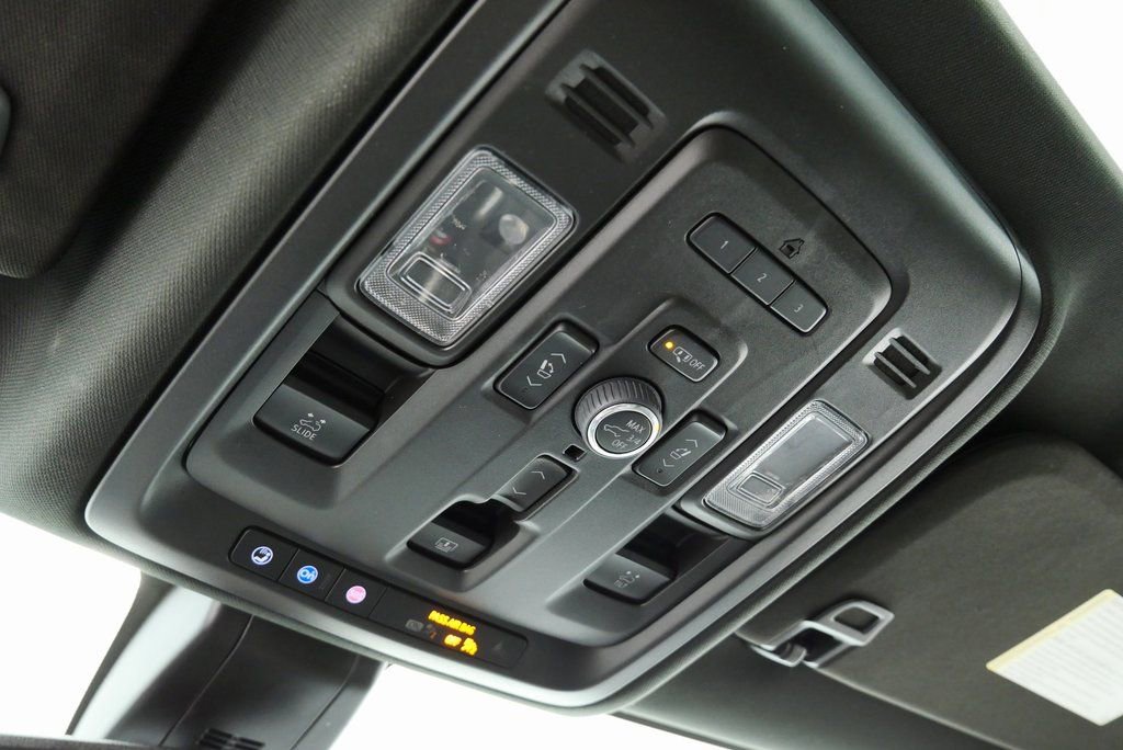 Used 2022 GMC Yukon Denali image 33
