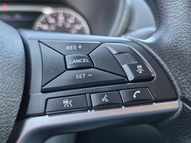 Used 2025 Nissan Sentra SV FWD image 18