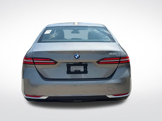 Used 2024 BMW 530i RWD image 4