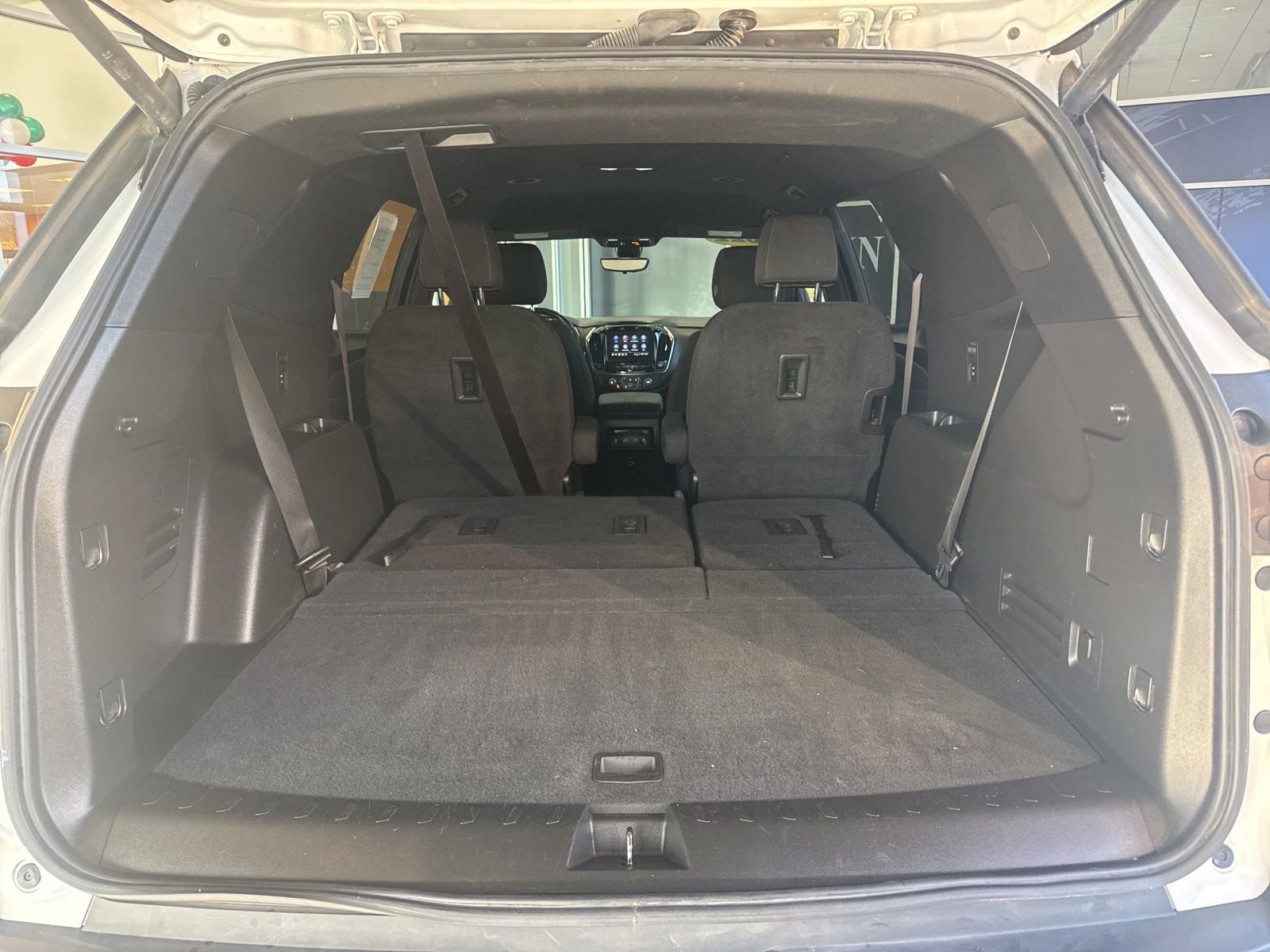 Used 2022 Chevrolet Traverse LT image 15