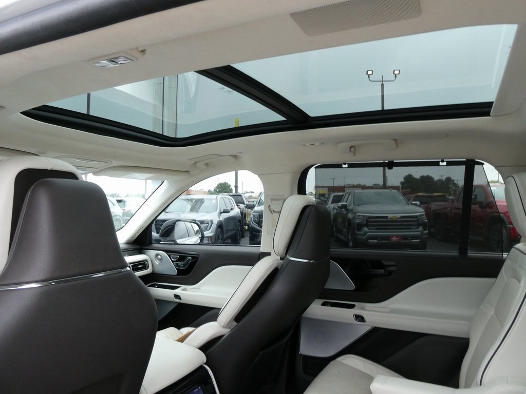Used 2023 Lincoln Aviator Black Label Grand Touring w/ Class IV Trailer Tow Package image 21