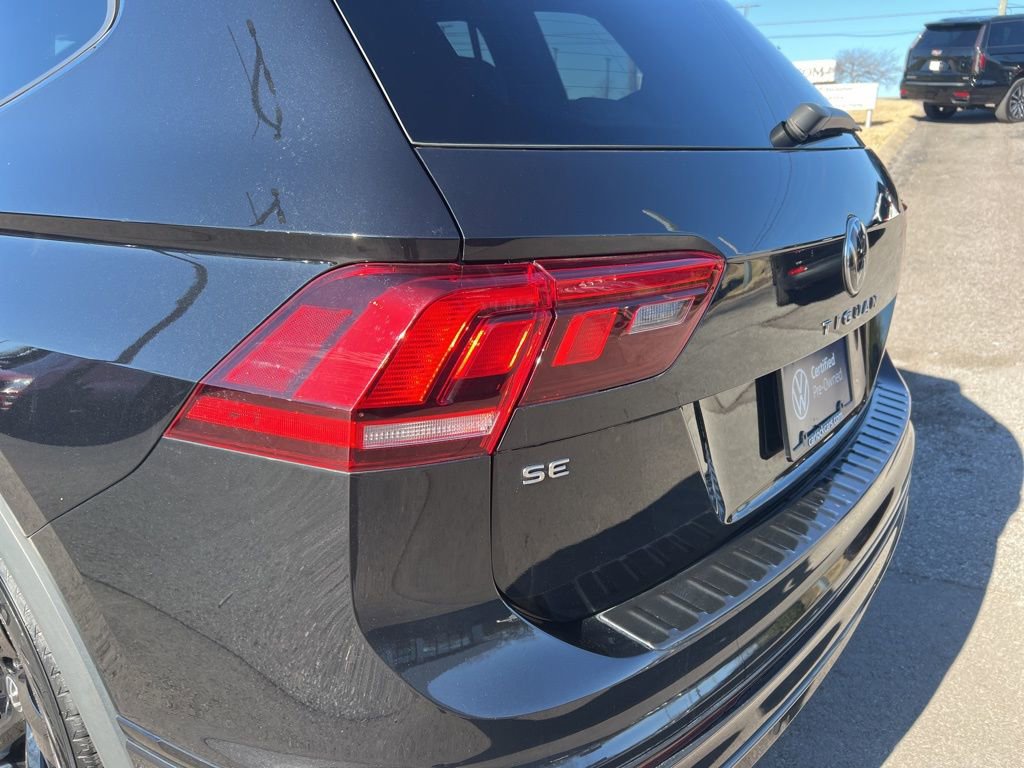 Used 2023 Volkswagen Tiguan SE R-Line image 13