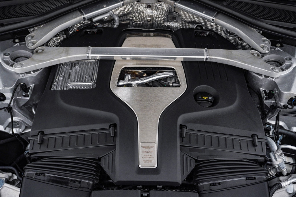 Used 2025 Aston Martin DBX 707 AWD/4WD image 34