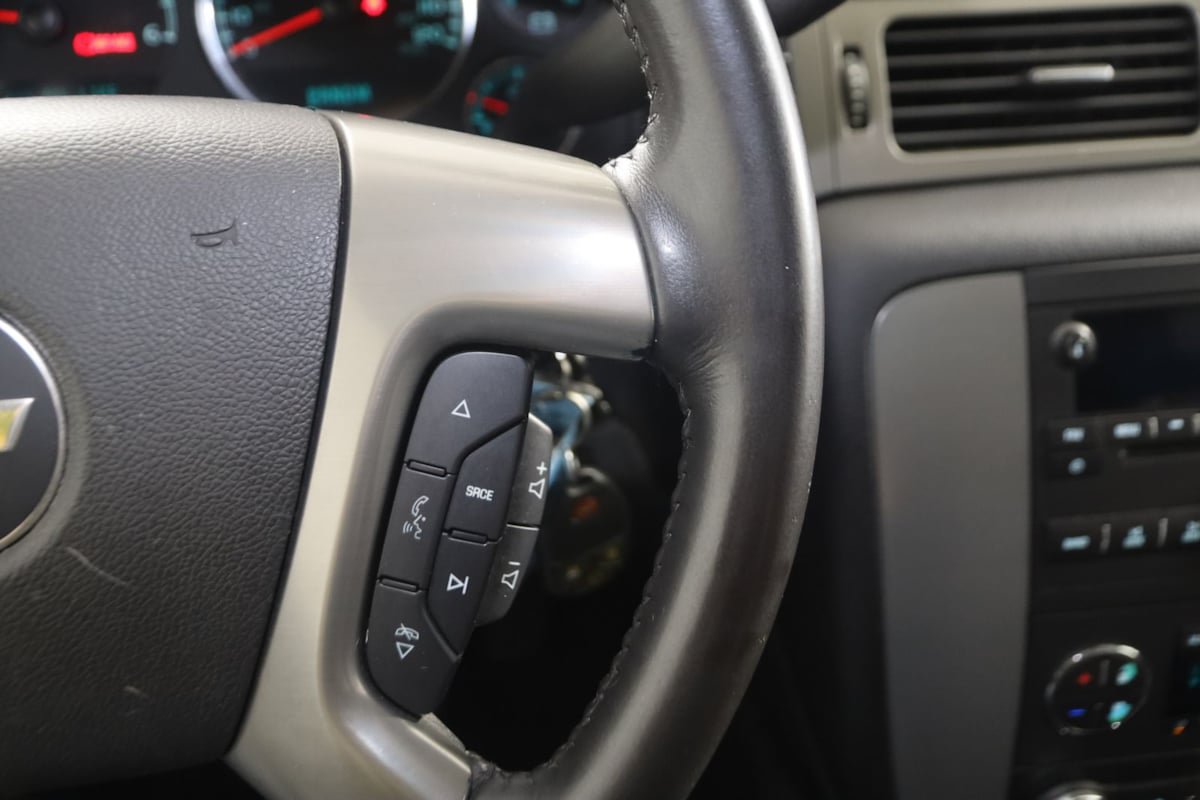 Used 2012 Chevrolet Silverado 1500 LTZ w/ LTZ White Diamond Edition AWD/4WD image 29