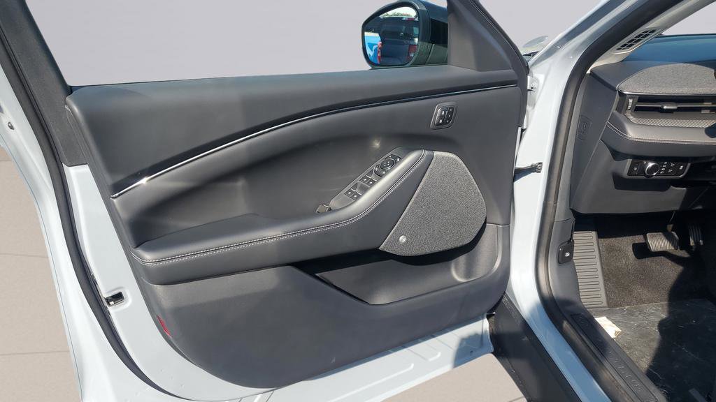 New 2025 Ford Mustang Mach-E Premium image 18