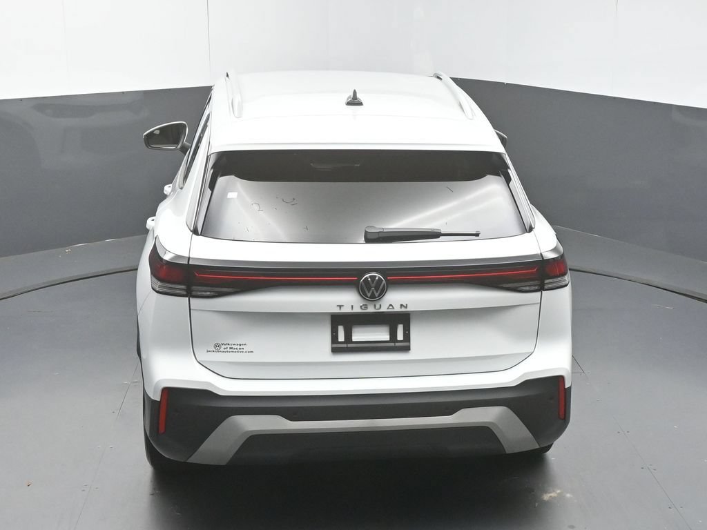 Used 2025 Volkswagen Tiguan S FWD image 46