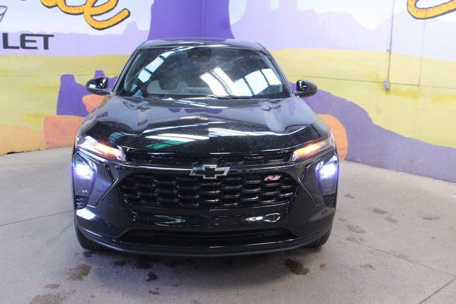 Used 2024 Chevrolet Trax RS w/ Driver Confidence Package image 3