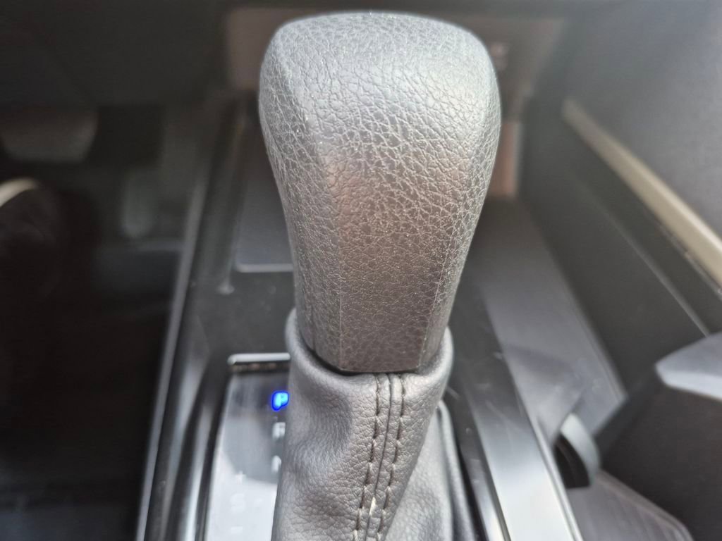 Used 2025 Toyota Camry Hybrid image 15