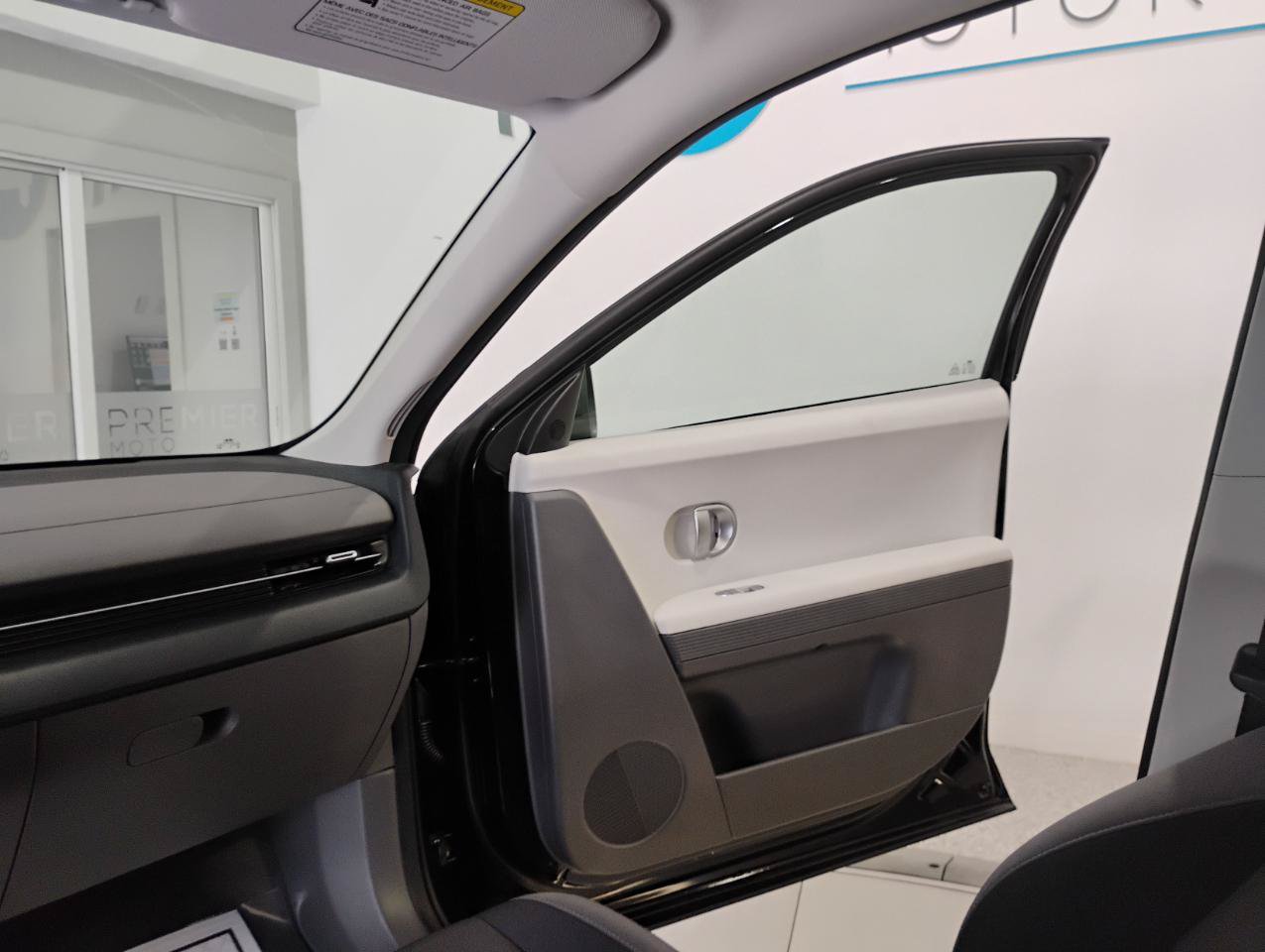 Used 2024 Hyundai Ioniq 5 SEL RWD image 81
