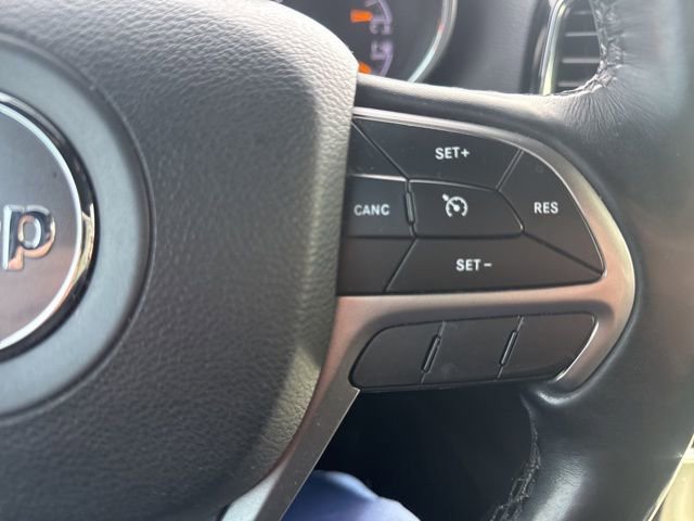 Used 2020 Jeep Grand Cherokee Altitude image 17