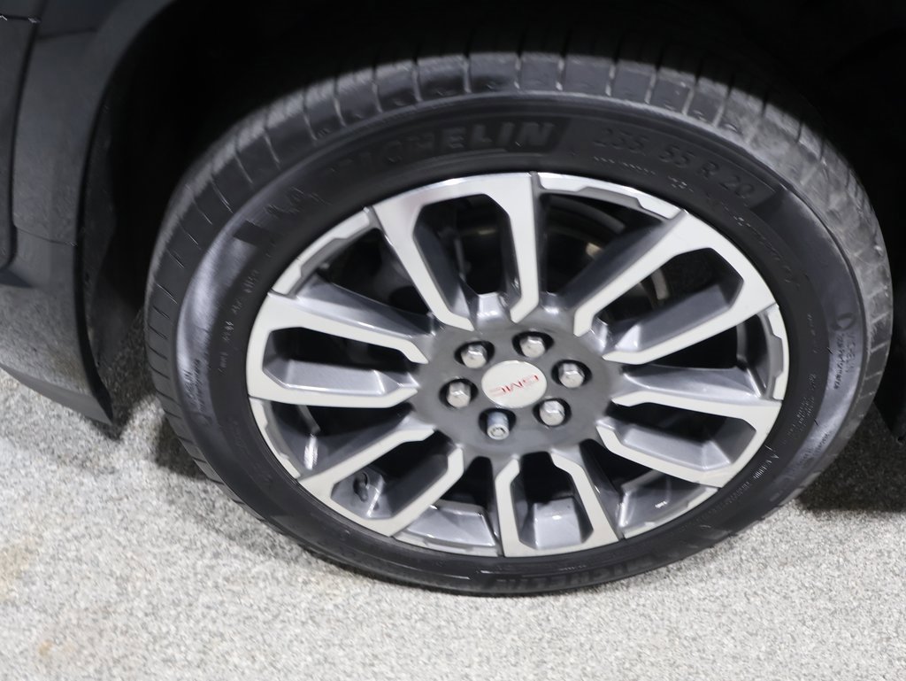 Used 2022 GMC Acadia Denali image 7