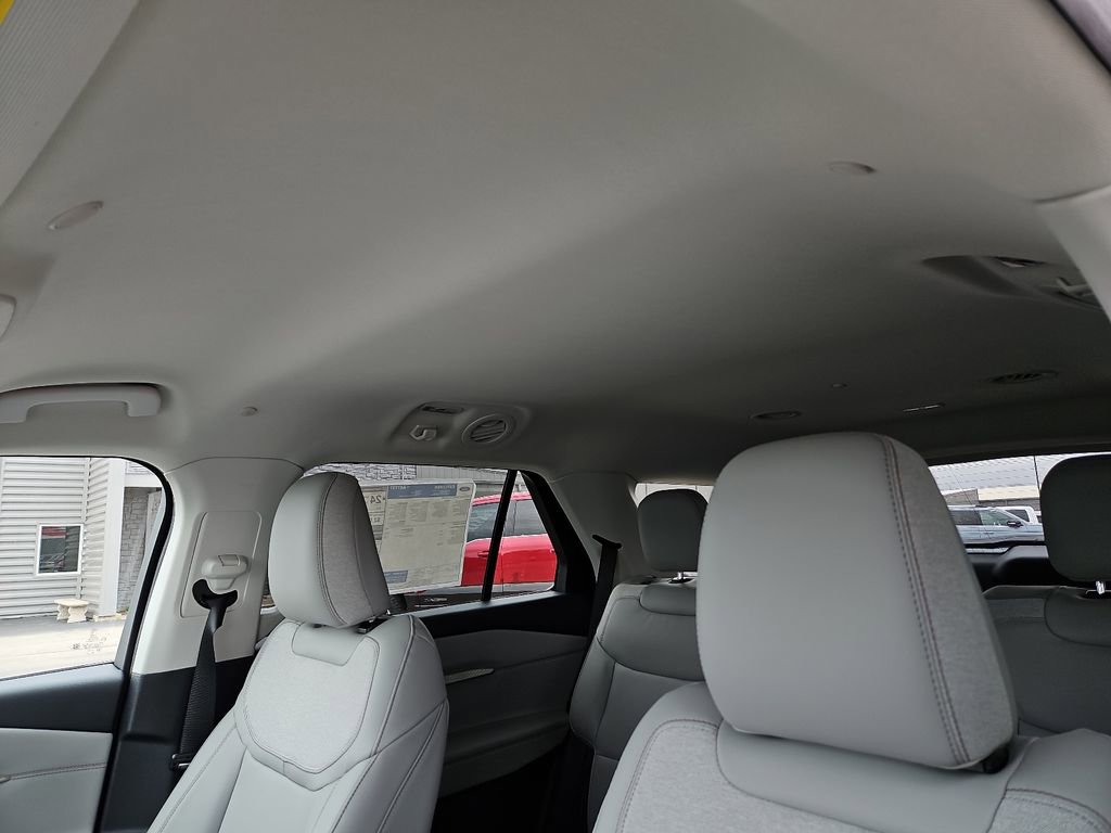 New 2026 Ford Explorer Active w/ Active Comfort Package RWD image 22
