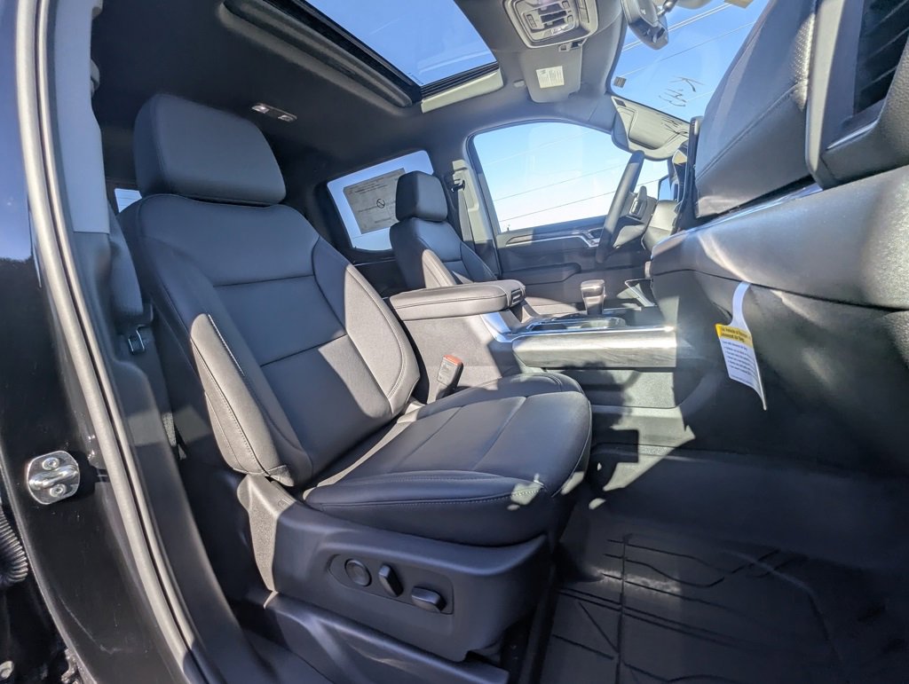 New 2026 Chevrolet Silverado 1500 LTZ w/ Technology Package image 16