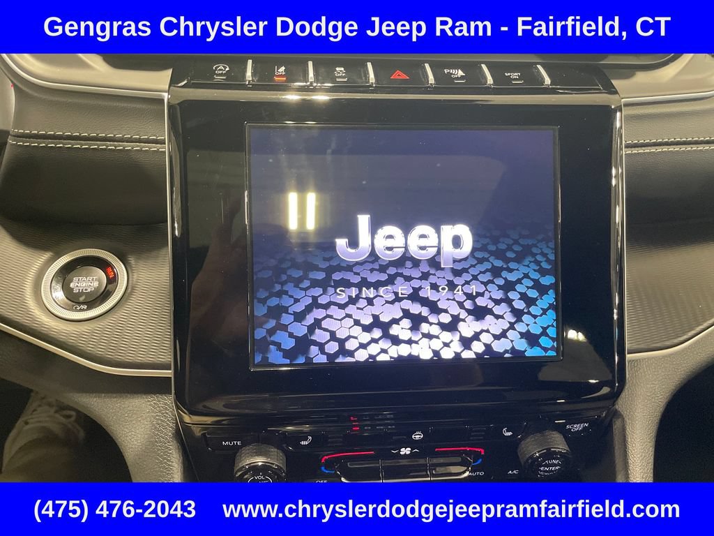 Certified 2025 Jeep Grand Cherokee L Altitude AWD/4WD image 54