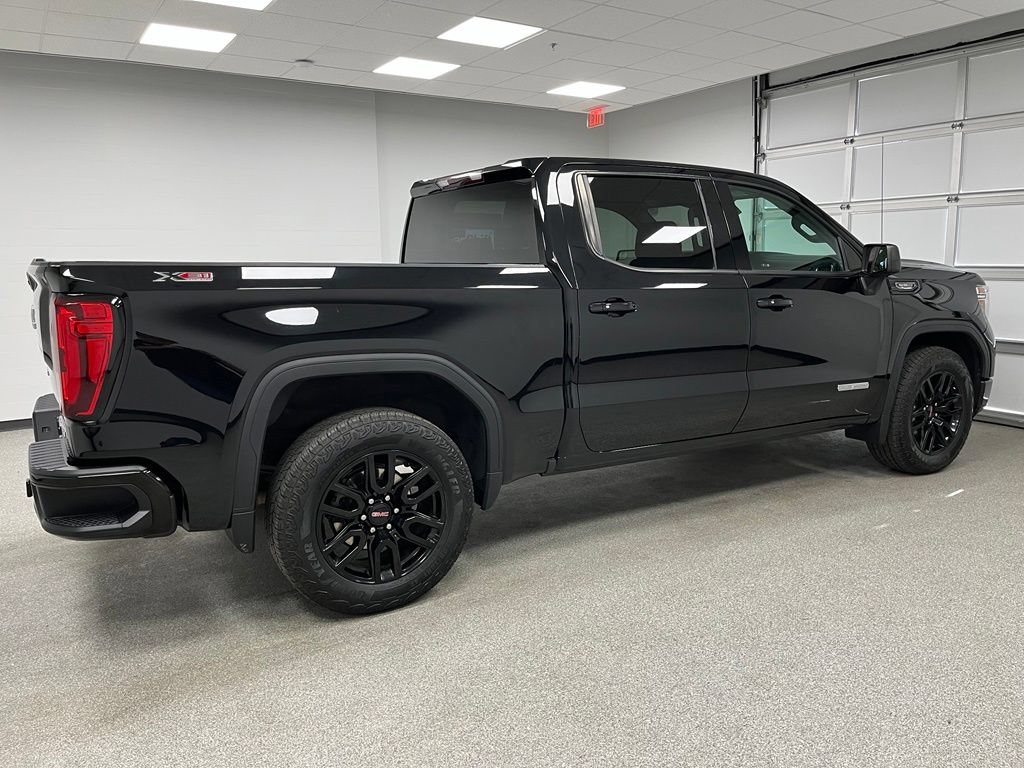 Used 2021 GMC Sierra 1500 Elevation w/ X31 Off-Road Package AWD/4WD image 11