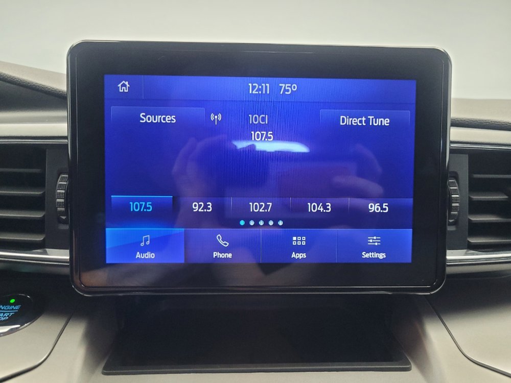 Used 2021 Ford Explorer XLT w/ Equipment Group 202A image 25
