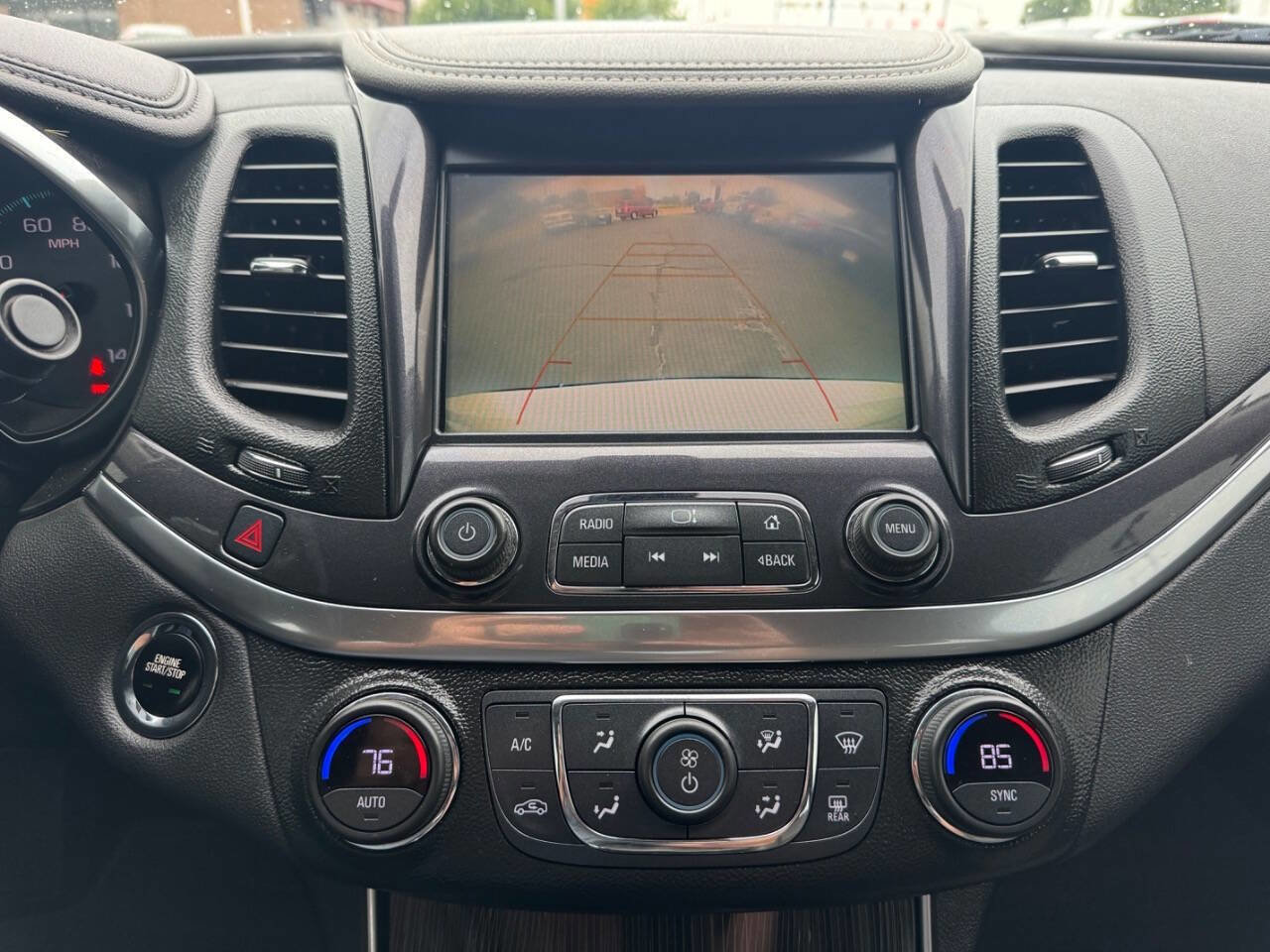 Used 2018 Chevrolet Impala LT FWD image 25