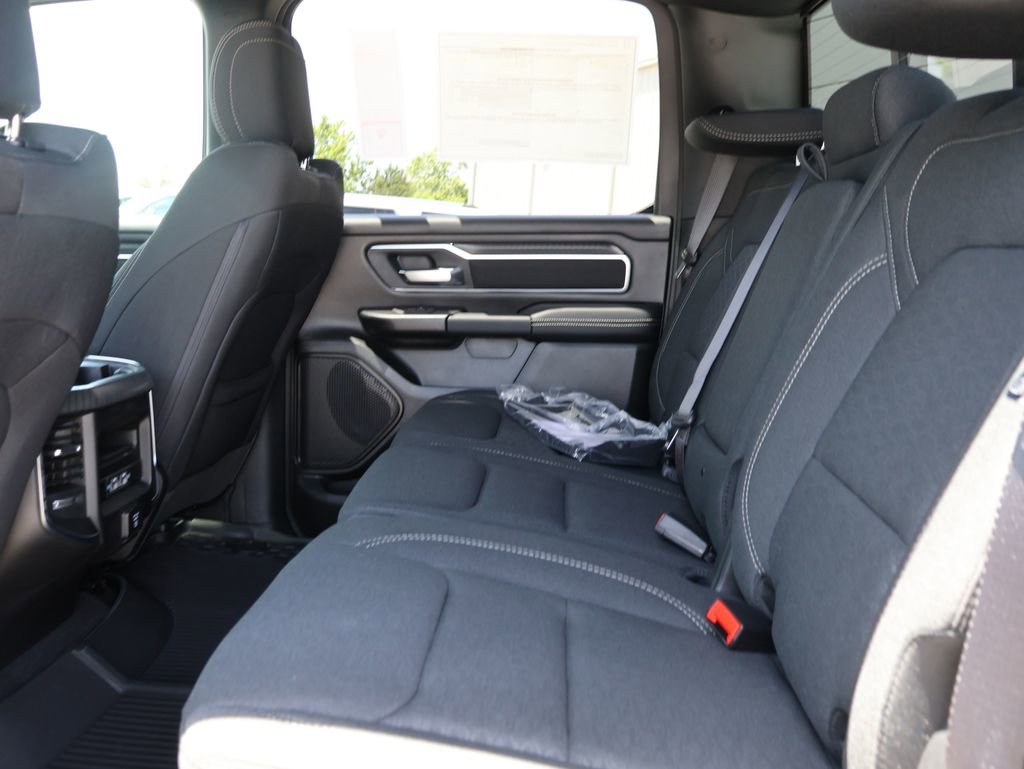New 2026 RAM 1500 Big Horn AWD/4WD image 17