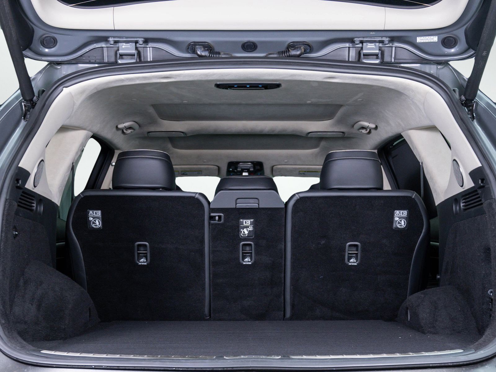 Used 2024 Genesis GV80 3.5T w/ Prestige Matte Package image 8