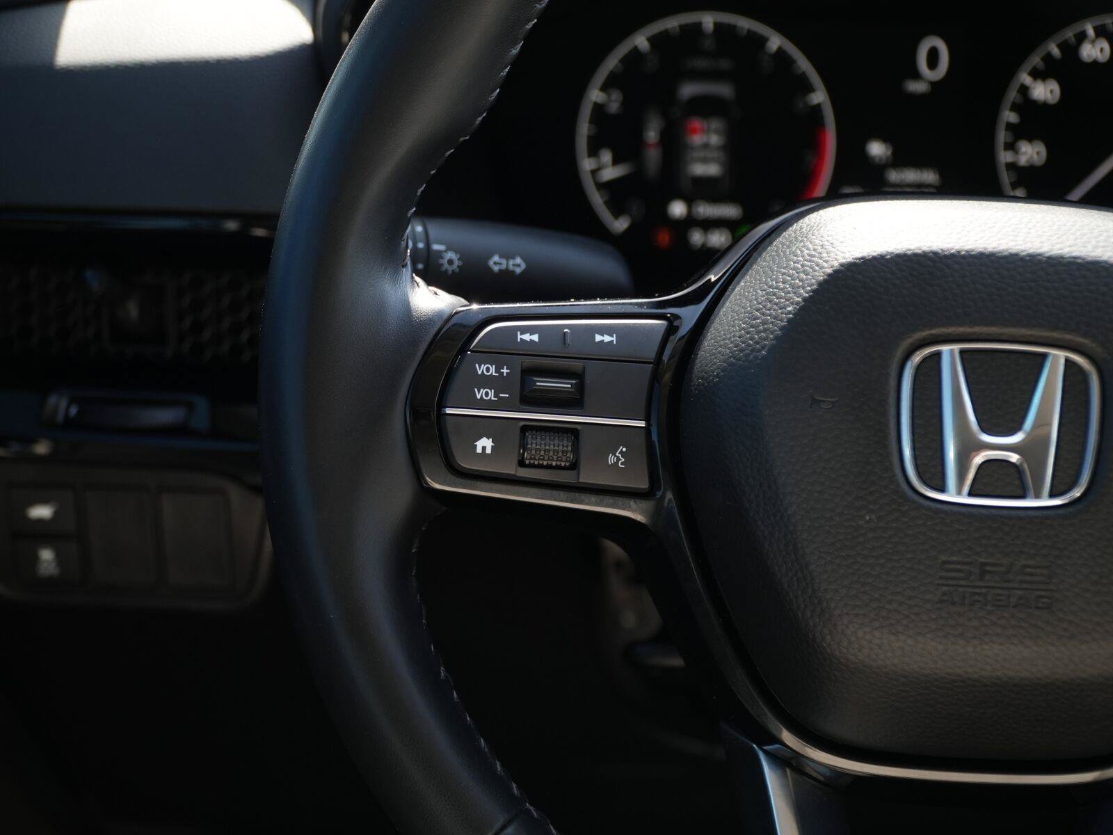 Used 2025 Honda CR-V EX-L image 22
