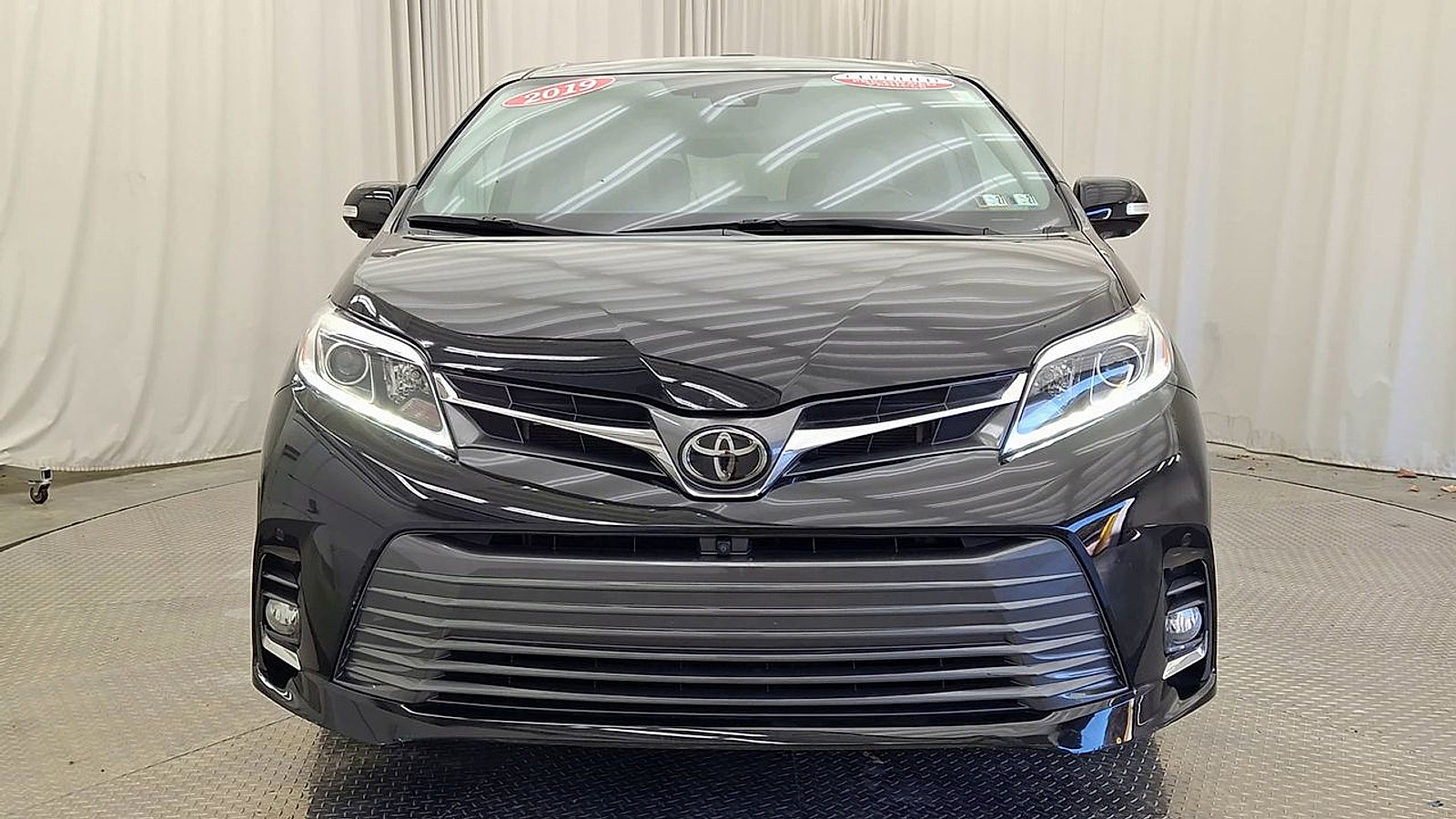 Certified 2019 Toyota Sienna Limited Premium w/ Protection Package AWD/4WD image 10