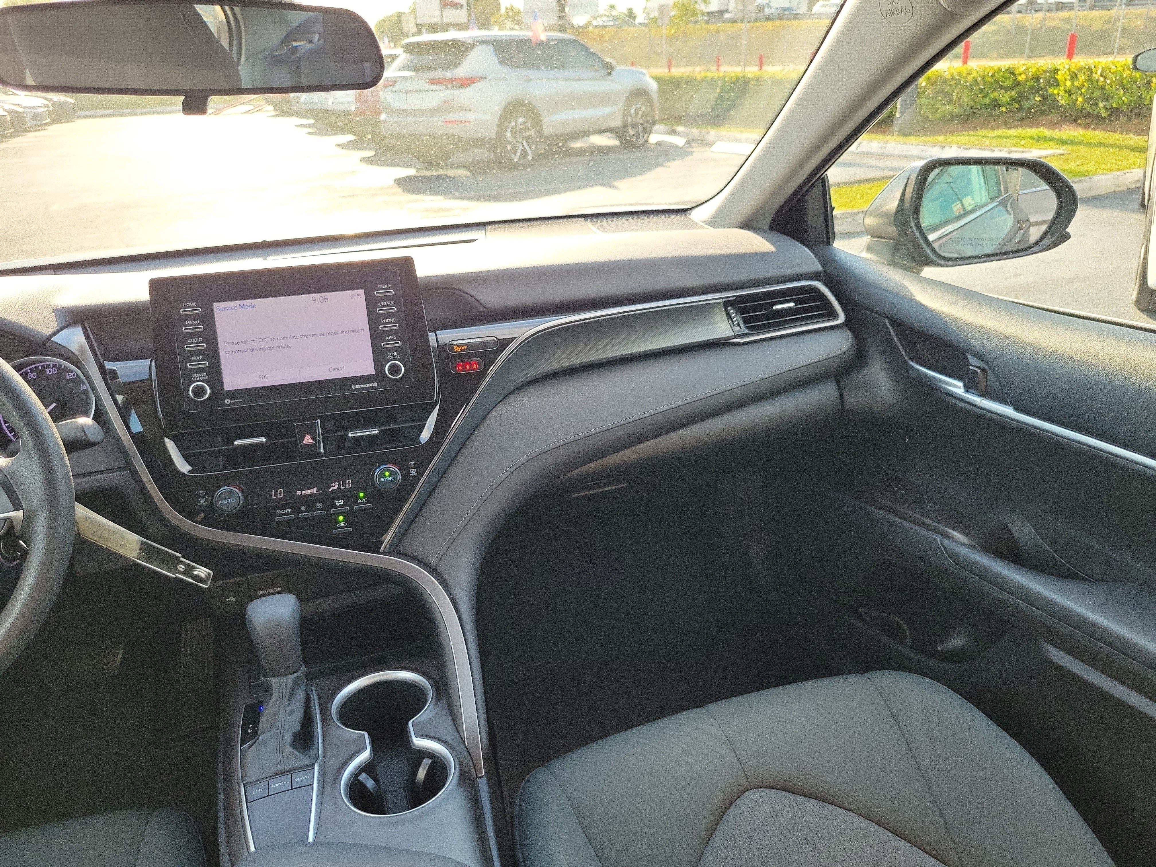 Used 2023 Toyota Camry LE FWD image 17