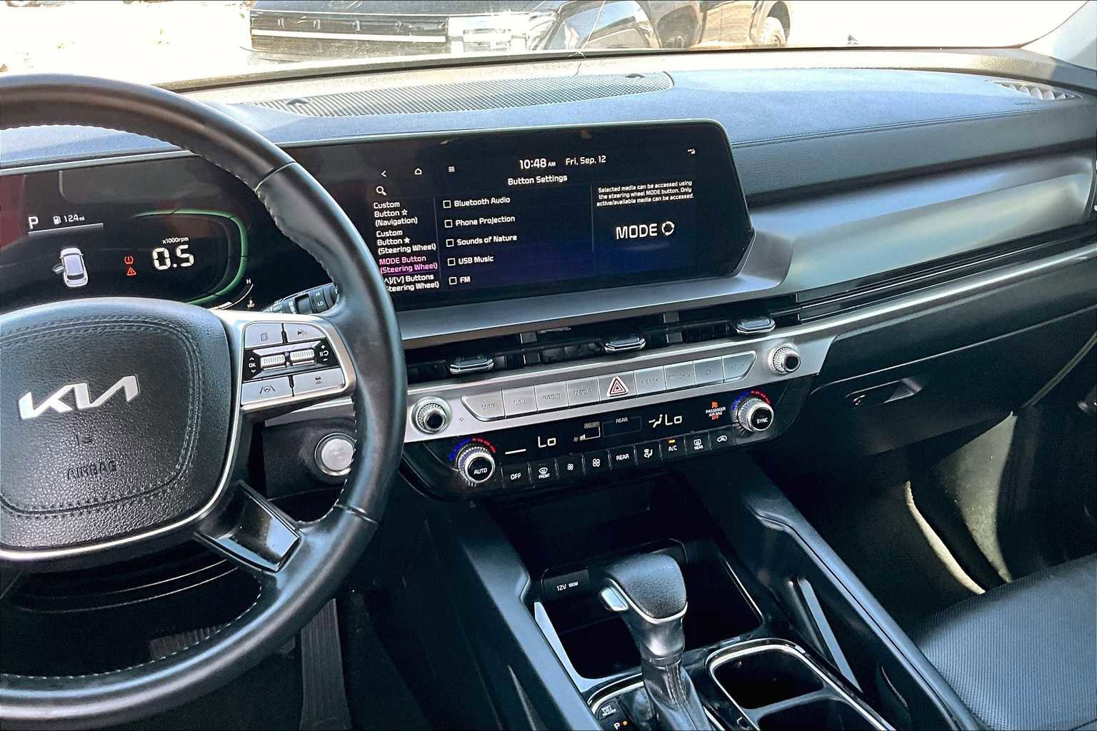 Used 2023 Kia Telluride LX image 6