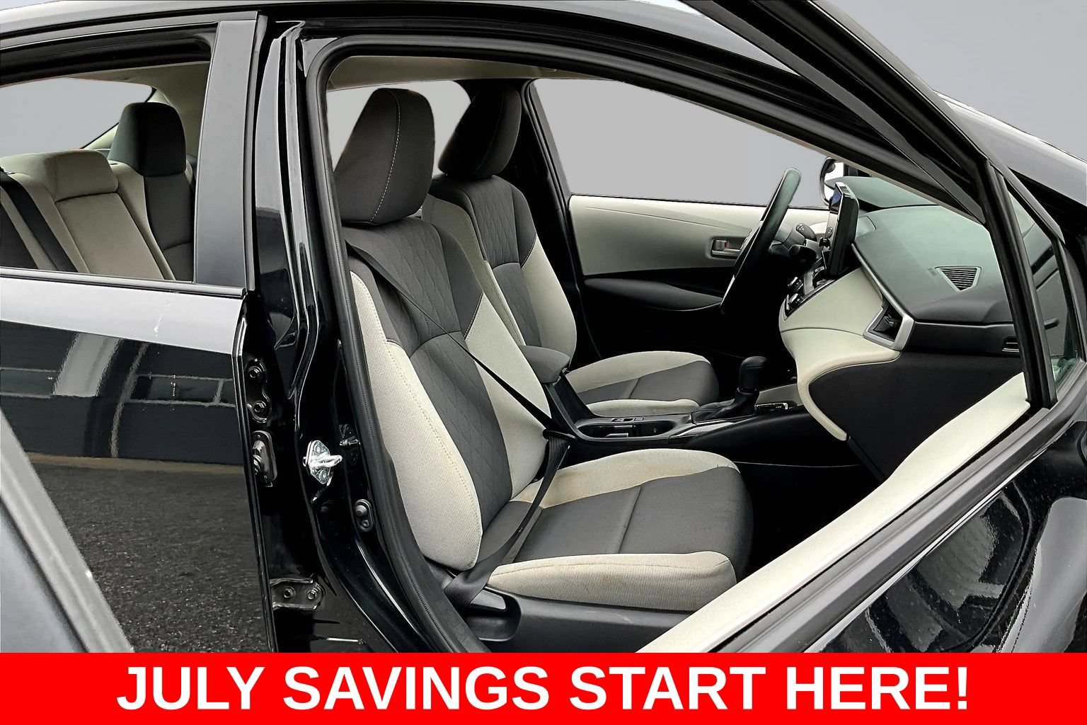 Used 2026 Toyota Corolla LE FWD image 33