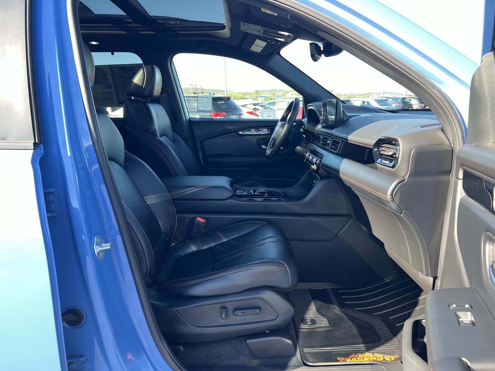 Used 2023 Honda Pilot TrailSport image 33
