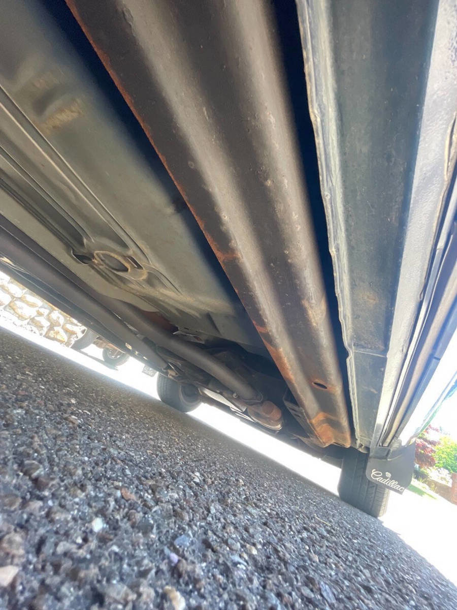 Used 1994 Cadillac Fleetwood Brougham RWD image 26