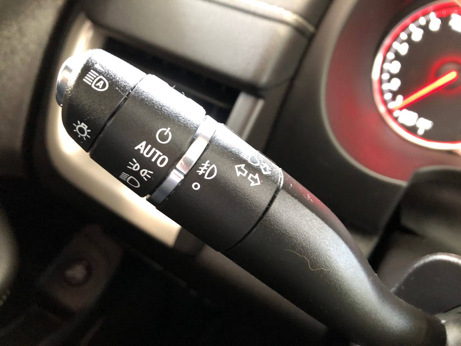 Used 2024 GMC Terrain Denali w/ Denali Premium Package image 34