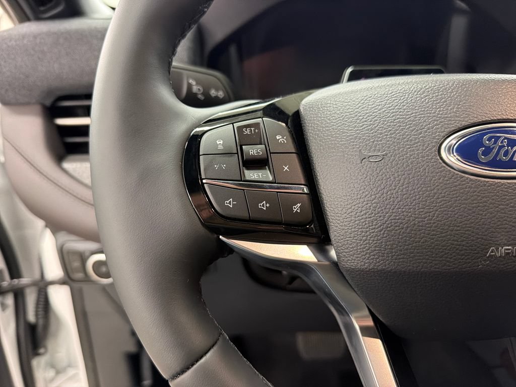 New 2027 Ford Explorer Platinum RWD image 19