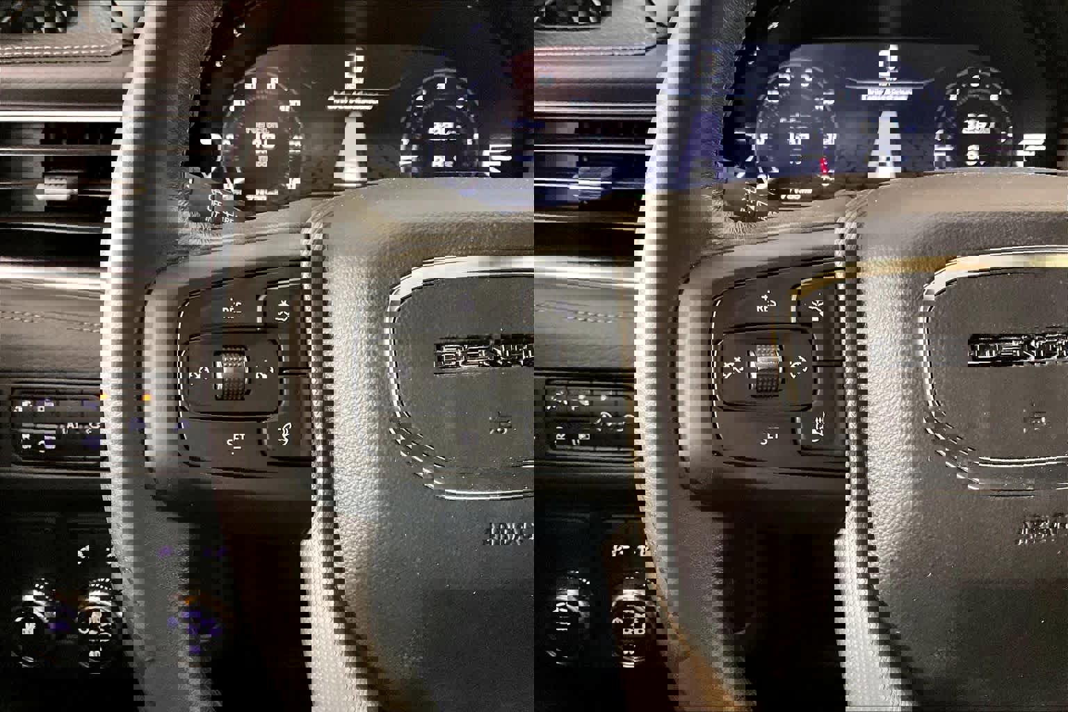 Used 2022 GMC Yukon XL Denali image 21