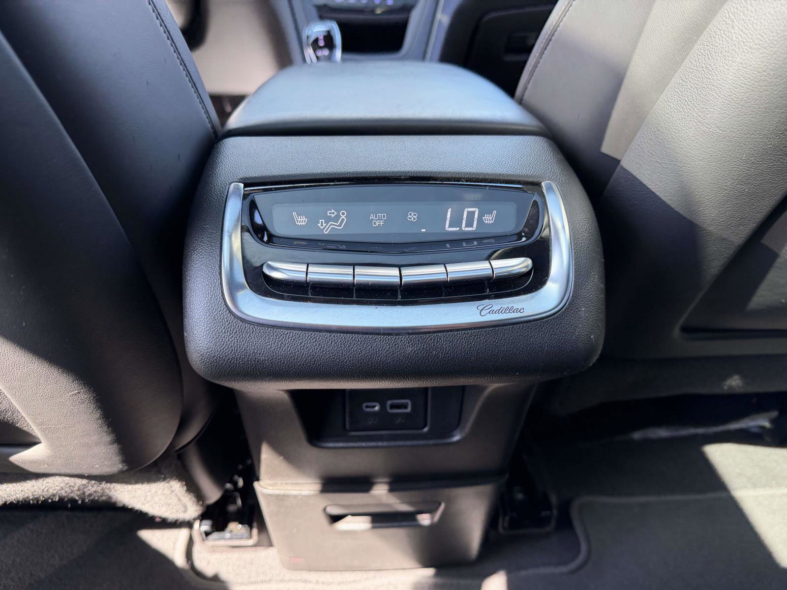 Certified 2023 Cadillac XT6 Premium Luxury w/ Platinum Package AWD/4WD image 19