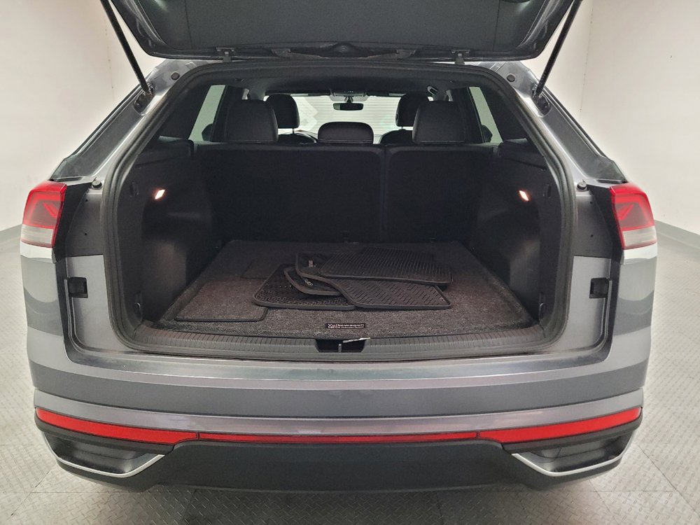 Used 2023 Volkswagen Atlas Cross Sport SE FWD image 29