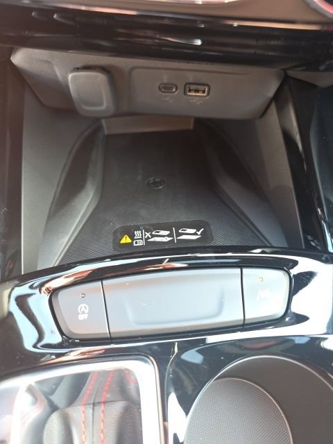 New 2026 Chevrolet Trax RS w/ Sunroof Package image 22