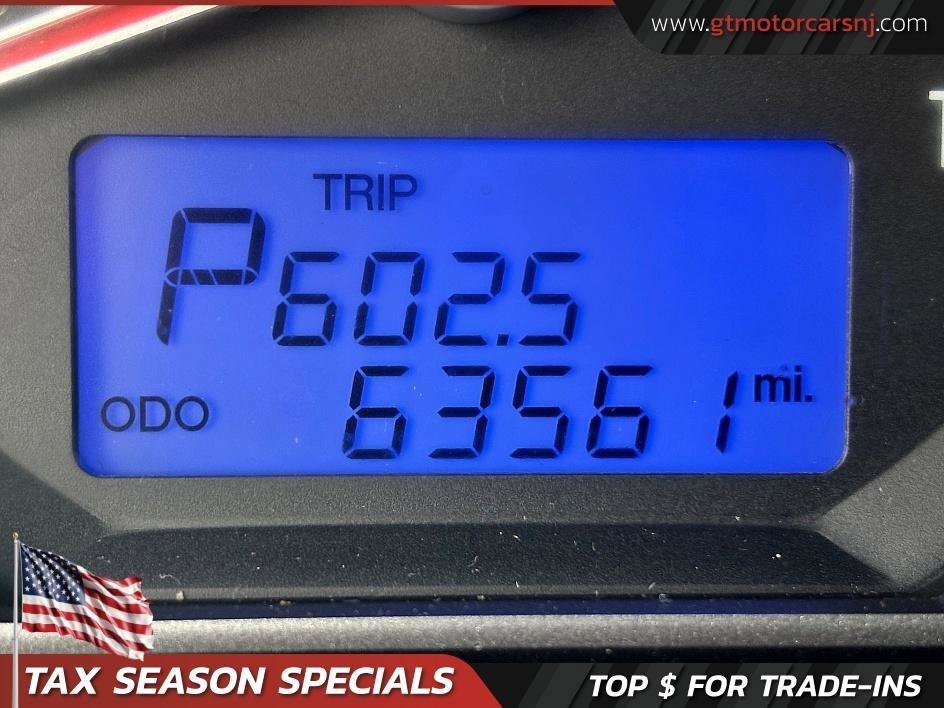 Used 2010 Hyundai Santa Fe GLS w/ Summer Event Pkg 21 image 11