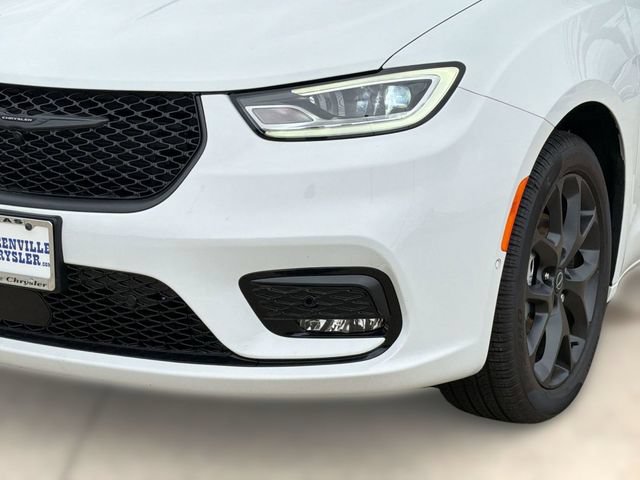 New 2026 Chrysler Pacifica Select w/ S Appearance Package FWD image 11