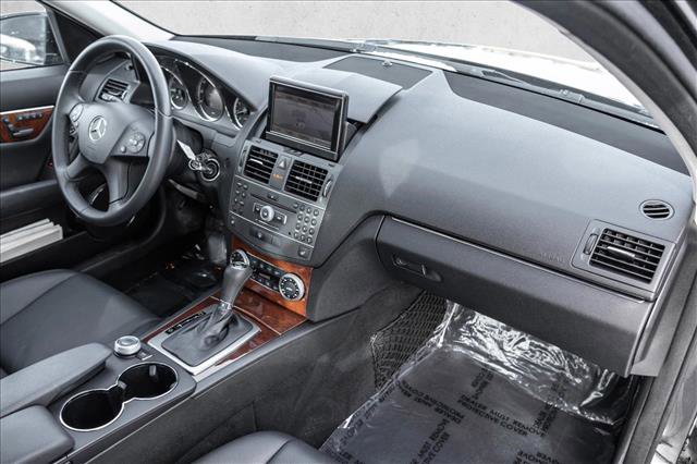 Used 2011 Mercedes-Benz C 300 4MATIC Sedan image 24