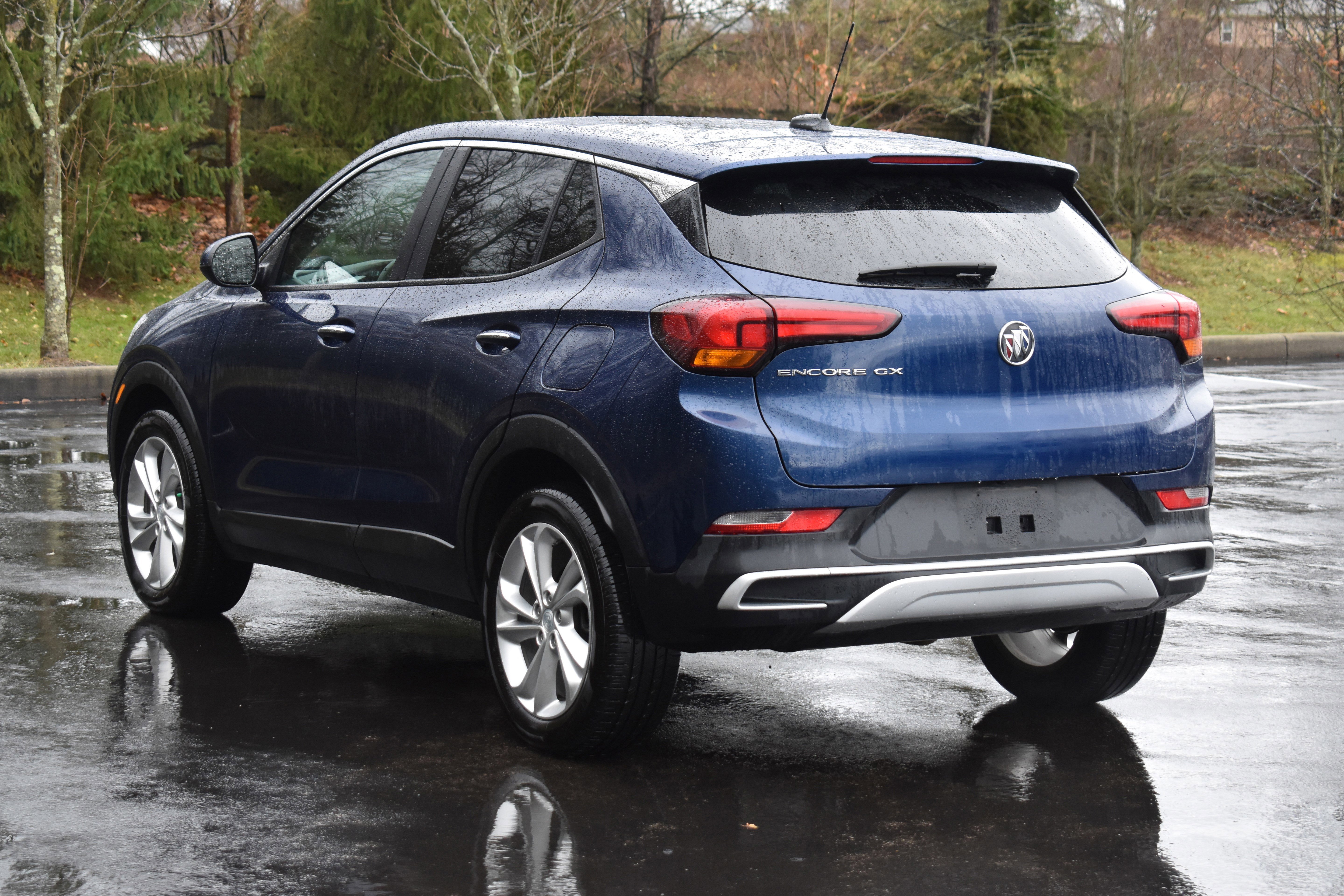 Used 2023 Buick Encore GX Preferred w/ Cold Weather Comfort Package image 5