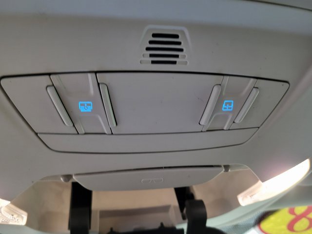 Used 2018 Ford Escape SE w/ SE SYNC Package image 38