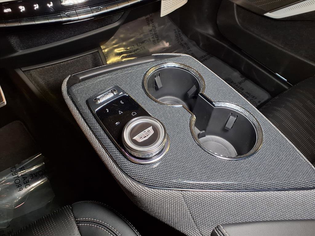 Used 2026 Cadillac Optiq Sport 2 image 19