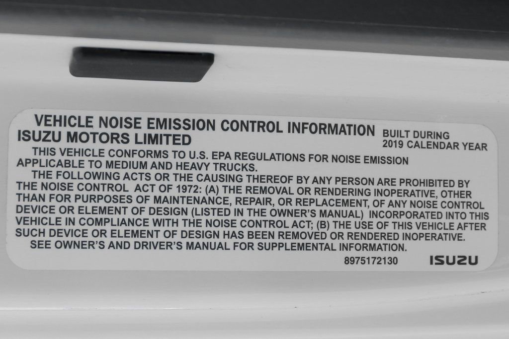 Used 2019 Isuzu NPR RWD image 40