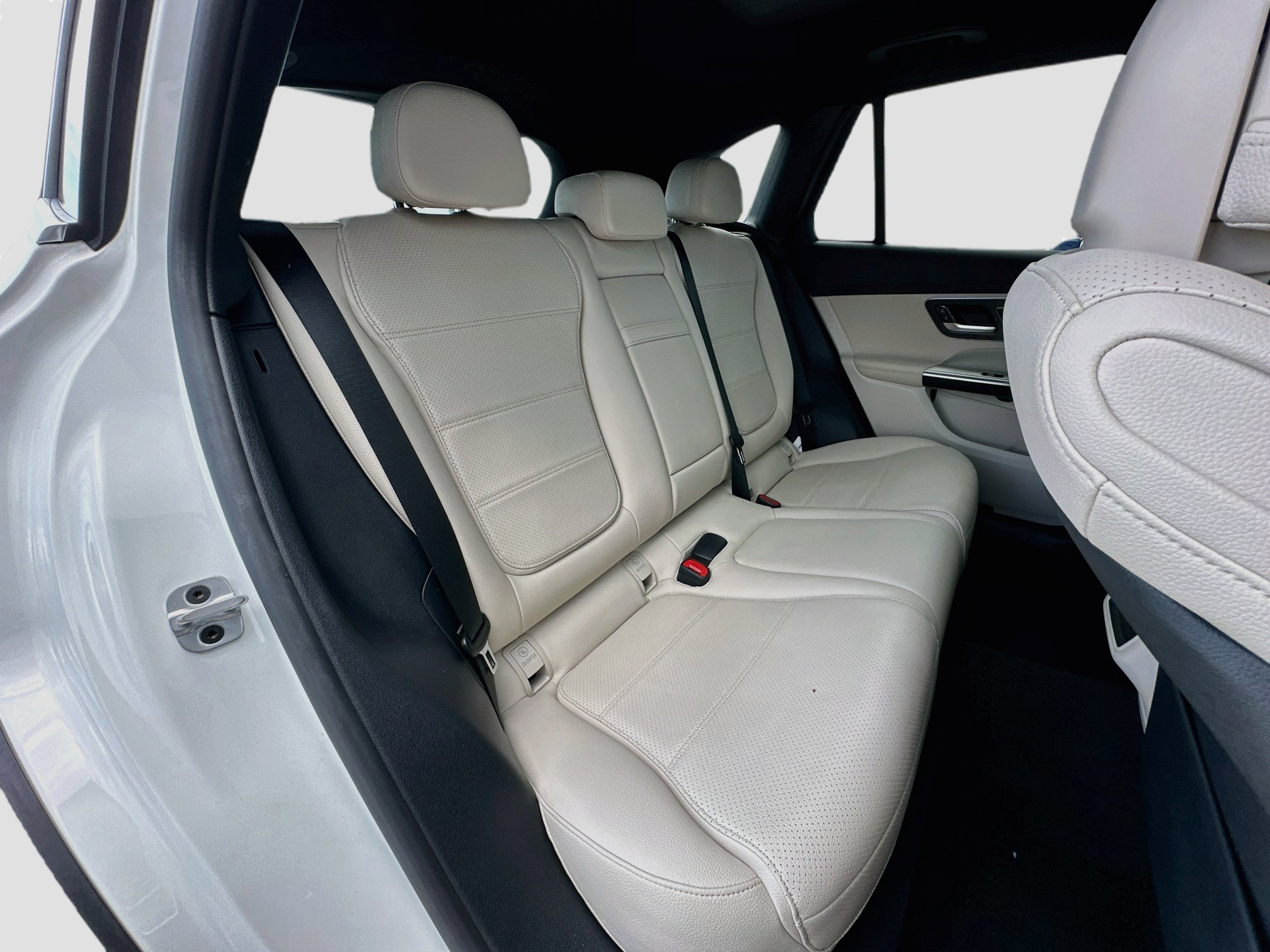 Used 2023 Mercedes-Benz GLC 300 image 29