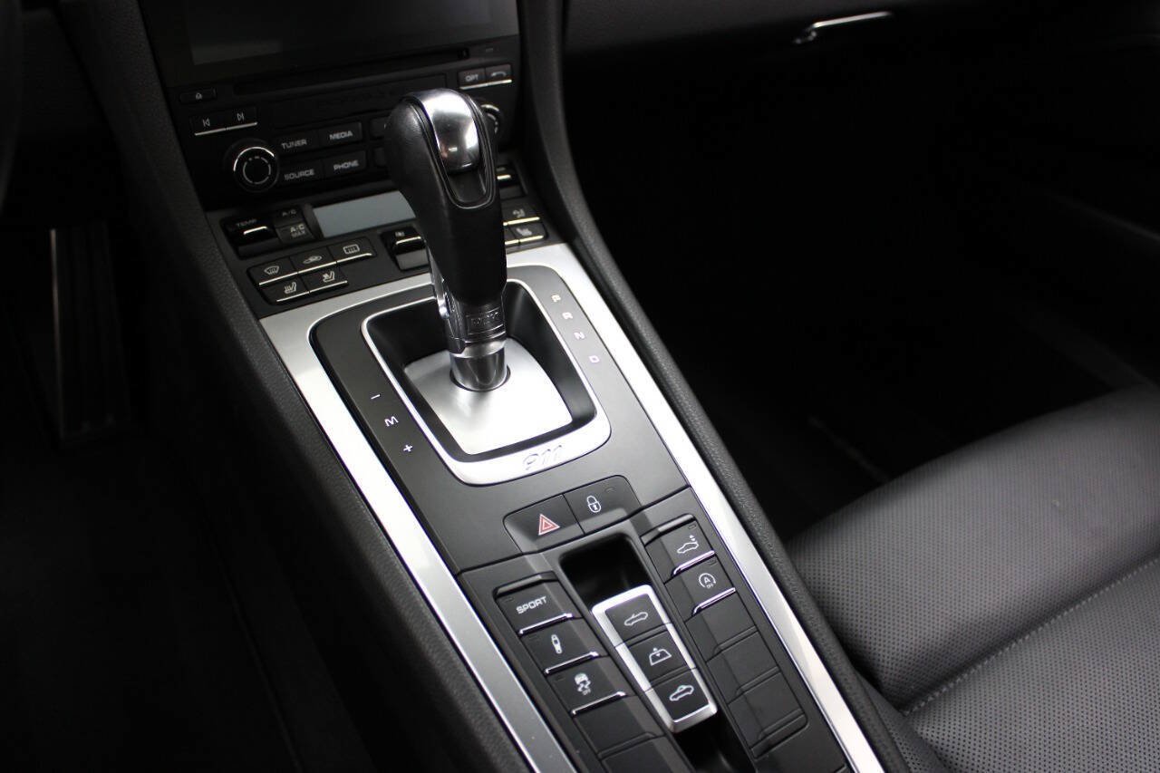 Used 2017 Porsche 911 Carrera image 21